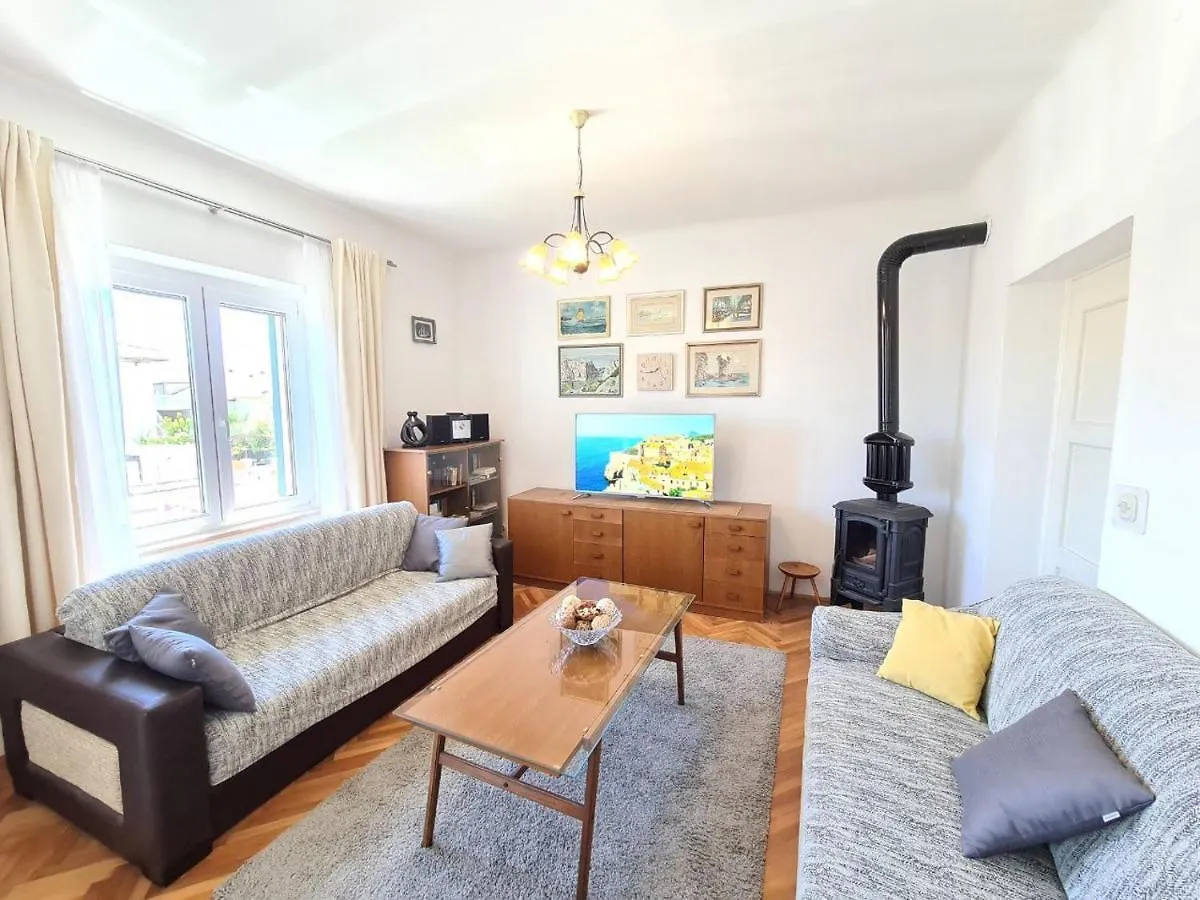 Mentha Apartment Kastela