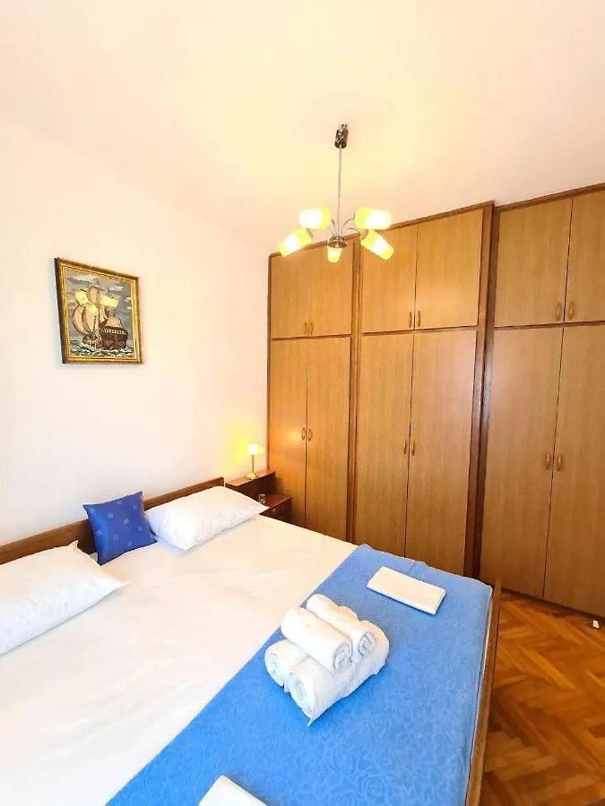 Mentha Apartment Kastela