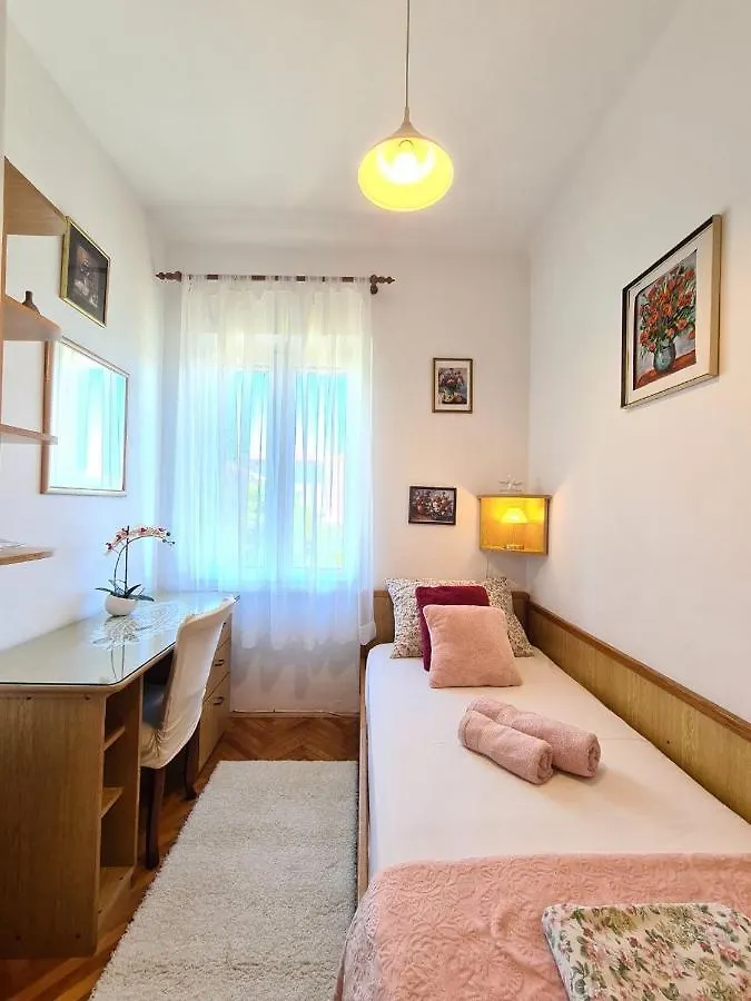 Mentha Apartment Kastela 0*,  Croatia