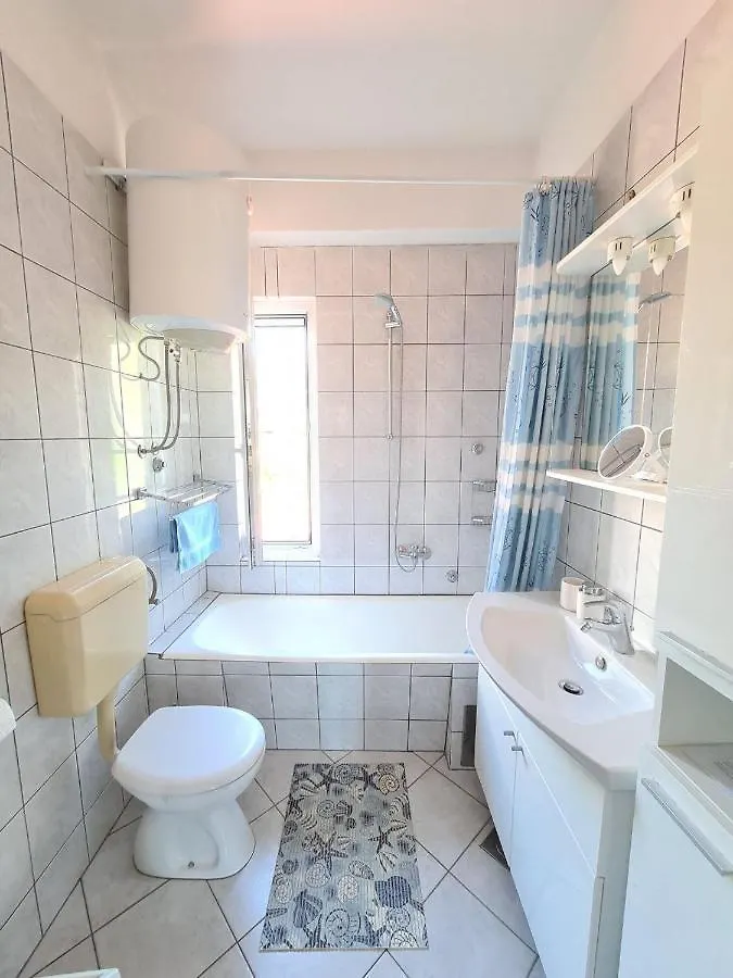 Mentha Apartment Kastela